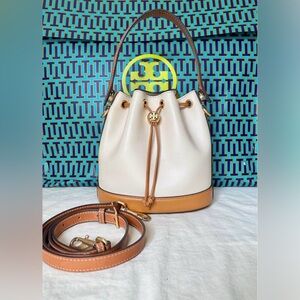 Tory Burch T Leather Bucket Bag - Limited Edition